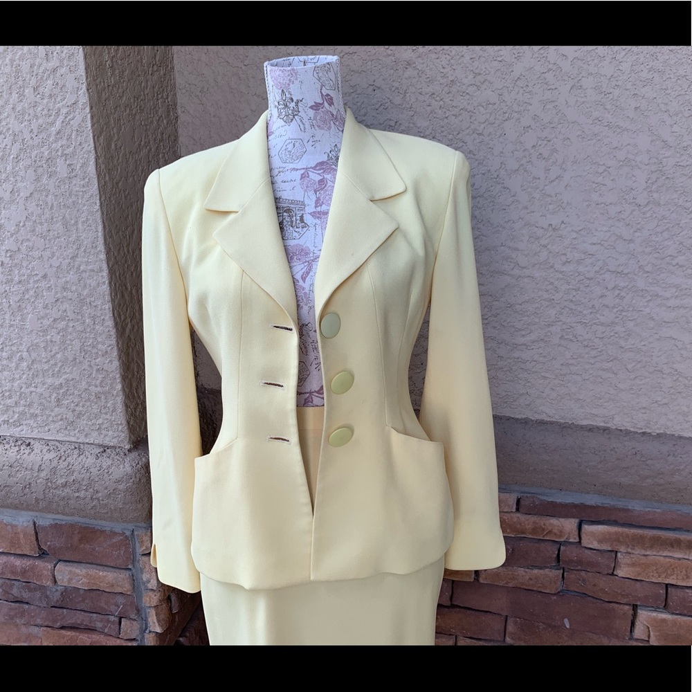 CHRISTIAN DIOR SKIRT SUIT - Picture 7 of 7